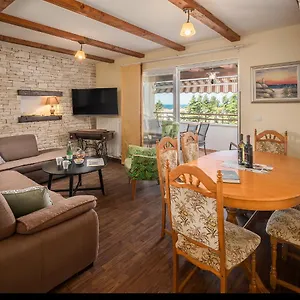 https://apartman-armin.in-istria.net